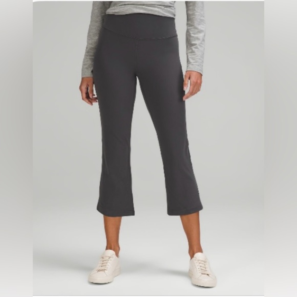 Lululemon Groove Super-High-Rise Flared Pants Cropped 23 (Nulu) – Size 6